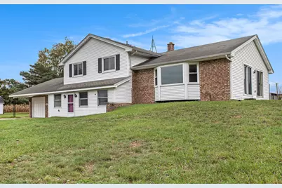 7558 W D Avenue, Kalamazoo, MI 49009 - Photo 2