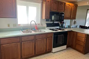 131 E Chicago Rd, Coldwater, MI 49036 - Photo 6