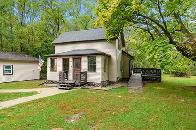 310 Cedar Street, Decatur, MI 49045 - Photo 2