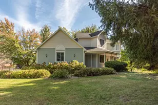 2875 Trailwood Ln, Ann Arbor, MI 48105 - Photo 4