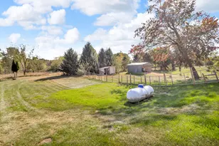 7762 Coon Hill Rd, Munith, MI 49259 - Photo 12