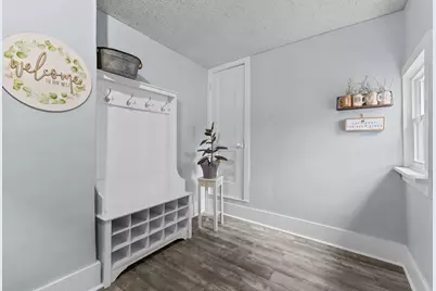 106 E Sharp Street, Hillsdale, MI 49242 - Photo 8