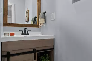 106 E Sharp St, Hillsdale, MI 49242 - Photo 16