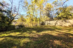 582 Riverside Dr, Battle Creek, MI 49015 - Photo 6