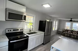 1277 Parkway Dr, Benton Harbor, MI 49022 - Photo 6