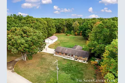 6890 14th Street, Spring Lake, MI 49456 - Photo 2