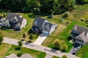 5548 Seney Cir N, Hamburg, MI 48139 - Photo 6