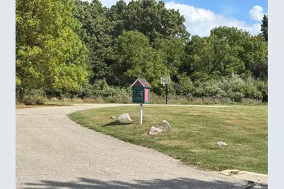 5548 Seney Circle N, Hamburg, MI 48139 - Photo 70