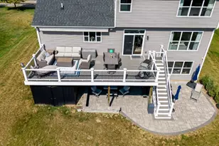 5548 Seney Cir N, Hamburg, MI 48139 - Photo 4