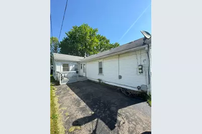 822 Campbell Street, Flint, MI 48507 - Photo 1