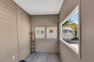 144 Walcott Ave, Jackson, MI 49203 - Photo 4