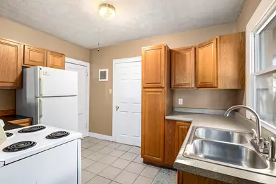930 Mahlon Street, Lansing, MI 48906 - Photo 6