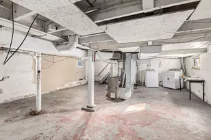 930 Mahlon St, Lansing, MI 48906 - Photo 12