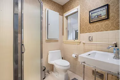 2433 Oakland Drive, Kalamazoo, MI 49008 - Photo 16