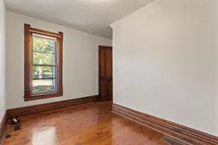 408 E Water St, Cassopolis, MI 49031 - Photo 26