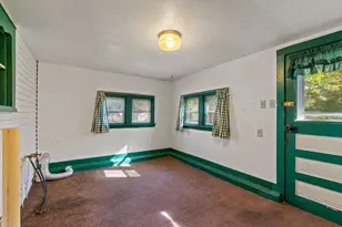 408 E Water St, Cassopolis, MI 49031 - Photo 14