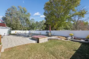 1407 Shore Dr, New Buffalo, MI 49117 - Photo 32