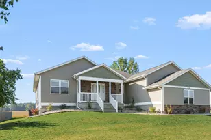 1720 Carlisle Dr, Saint Joseph, MI 49085 - Photo 1