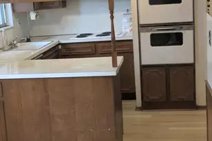 18495 Adrian St, Southfield, MI 48075 - Photo 4