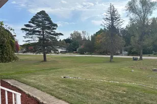 8410 Pineview Lake Dr, Linden, MI 48451 - Photo 4