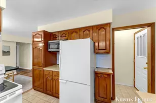 3909 Omaha St SW, Grandville, MI 49418 - Photo 10