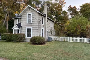 121 Maple St, Grass Lake, MI 49240 - Photo 2