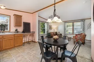 3301 Clubhouse Ct, Kalamazoo, MI 49009 - Photo 8
