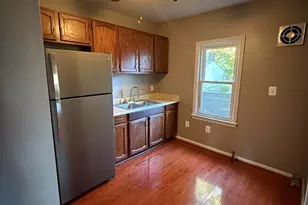27725 Norfolk St, Livonia, MI 48152 - Photo 8