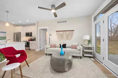 2269 Watertown Way NE, Grand Rapids, MI 49505 - Photo 4