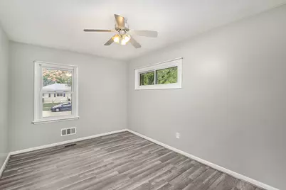 4490 Blaine Avenue SE, Kentwood, MI 49508 - Photo 12