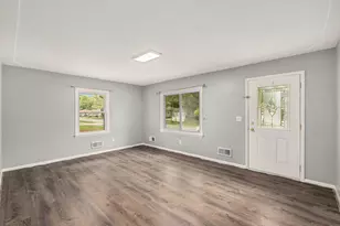 4490 Blaine Ave SE, Kentwood, MI 49508 - Photo 4