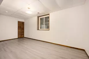 22327 Woodhenge Dr, Mattawan, MI 49071 - Photo 20