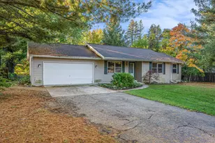 22327 Woodhenge Dr, Mattawan, MI 49071 - Photo 4