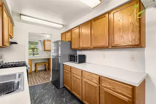 24 S 31st Street S, Battle Creek, MI 49015 - Photo 8