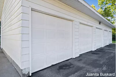 3371 Division Avenue SW, Grandville, MI 49418 - Photo 18