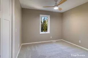 3442 Cascade Rd SE, Grand Rapids, MI 49546 - Photo 28