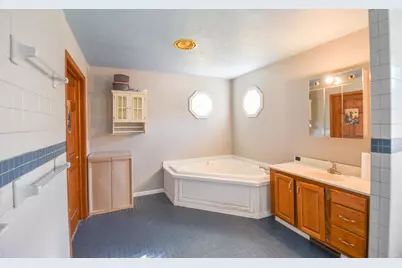 307 Railroad Street, Union City, MI 49094 - Photo 16