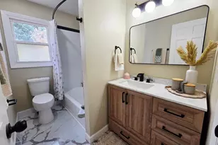 10245 Almena Dr, Kalamazoo, MI 49009 - Photo 10