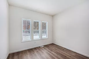 1309 Grosvenor Dr, Greenville, MI 48838 - Photo 2