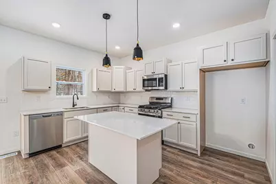 1309 Grosvenor Drive, Greenville, MI 48838 - Photo 8