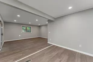 26261 La Muera St, Farmington, MI 48331 - Photo 12