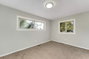 26261 La Muera St, Farmington, MI 48331 - Photo 18