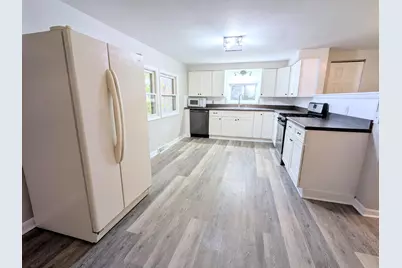 24190 M-78, Battle Creek, MI 49017 - Photo 14