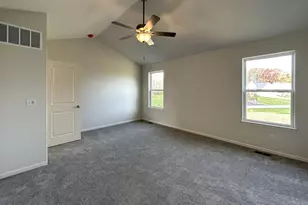 3015 Apple Blossom Wy, Monroe, MI 48161 - Photo 12