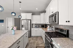 6199 Comiskey Rd, Stevensville, MI 49127 - Photo 8