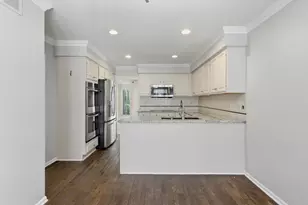 30915 Timberbrook Ln, Bingham Farms, MI 48025 - Photo 22