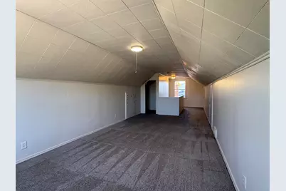 15305 Evergreen Avenue, Eastpointe, MI 48021 - Photo 12