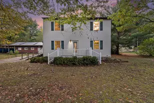 559 E Sands St, Pentwater, MI 49449 - Photo 4