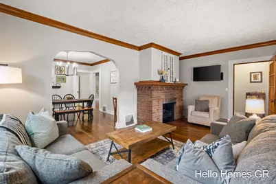 2019 Plainfield Avenue NE, Grand Rapids, MI 49505 - Photo 8