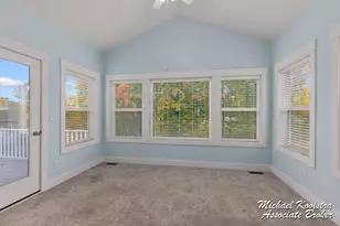 122 Blue Violet LN NE, Comstock Park, MI 49321 - Photo 8